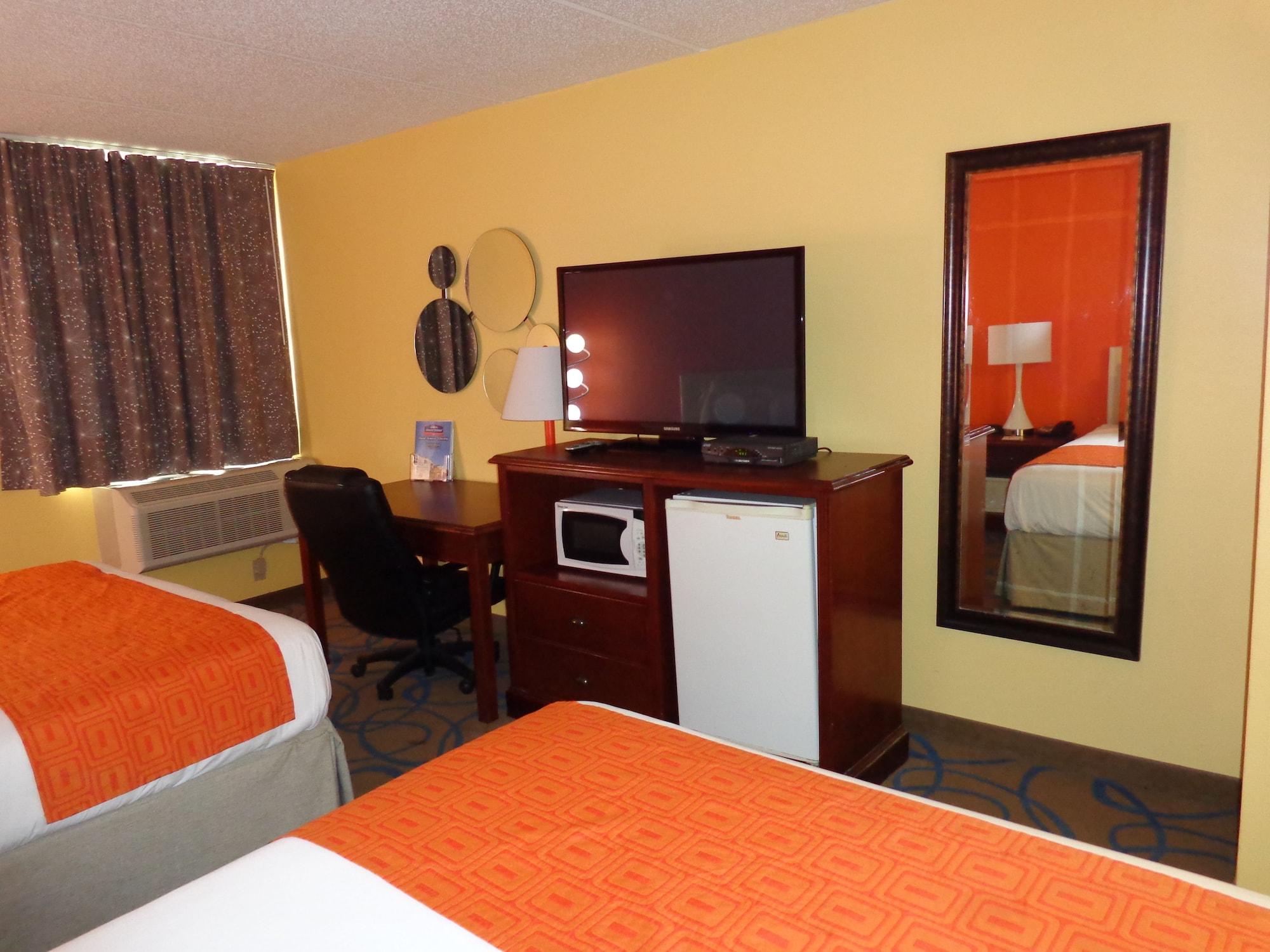 Howard Johnson By Wyndham Suffern Esterno foto
